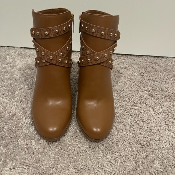 Michael Kors Brown Heeled Boots with Western Influence - Picture 3 of 3